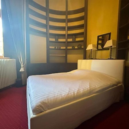 Camping Et Hotel Chateau Du Haget Montesquiou Ngoại thất bức ảnh