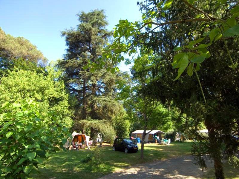 Camping Et Hotel Chateau Du Haget Montesquiou Ngoại thất bức ảnh